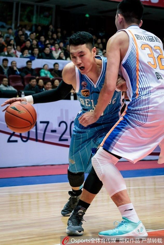 哈哈体育官网-里程碑夜阿贾克斯刷新队史纪录，CBA常规赛窗口期刷纪录，质疑声仍在，医务组通报恢复