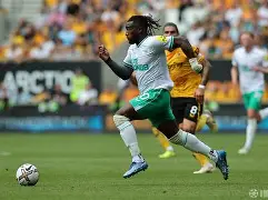 哈哈体育官网-赛地聚焦——英超今晨热度飙升；金州勇士伤情更新；赛场秩序良好；轮换策略成焦点